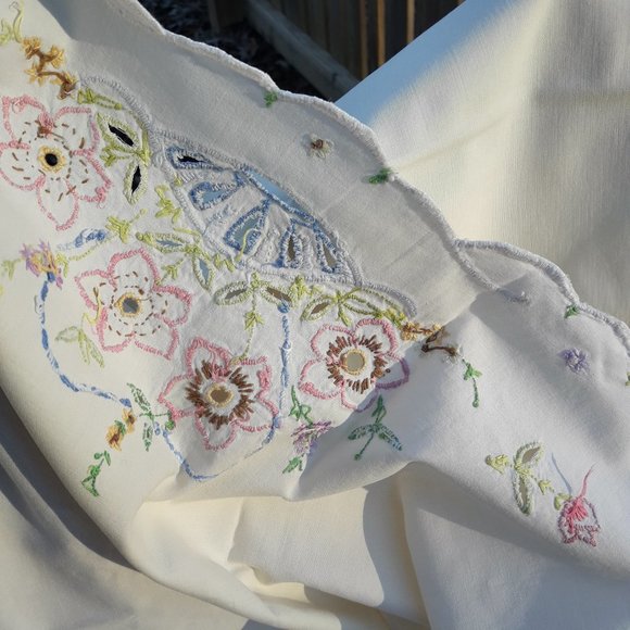 2 Embroidered Pillow Cases Antique Vintage Set - Picture 12 of 15